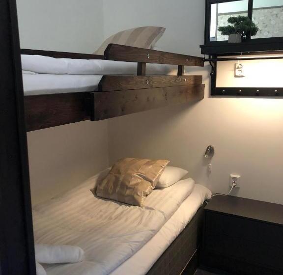 Семейный Номер, Sjugare Gård Bed & Breakfast