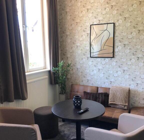 Семейный Номер, Sjugare Gård Bed & Breakfast