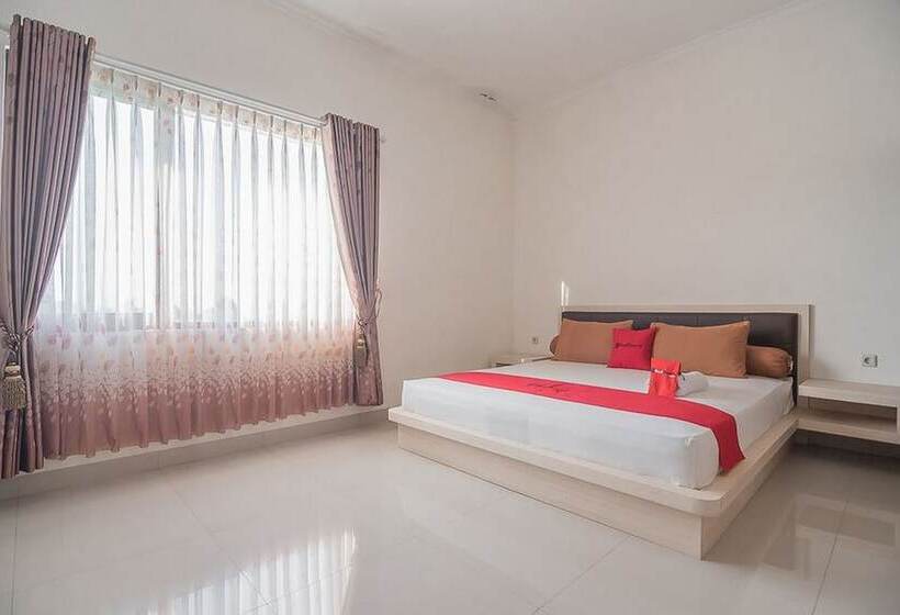 Люкс, Reddoorz Syariah @ Sarongge Cianjur