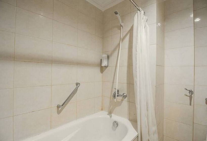 스위트, Reddoorz Premium Syariah @ Semarang City Center