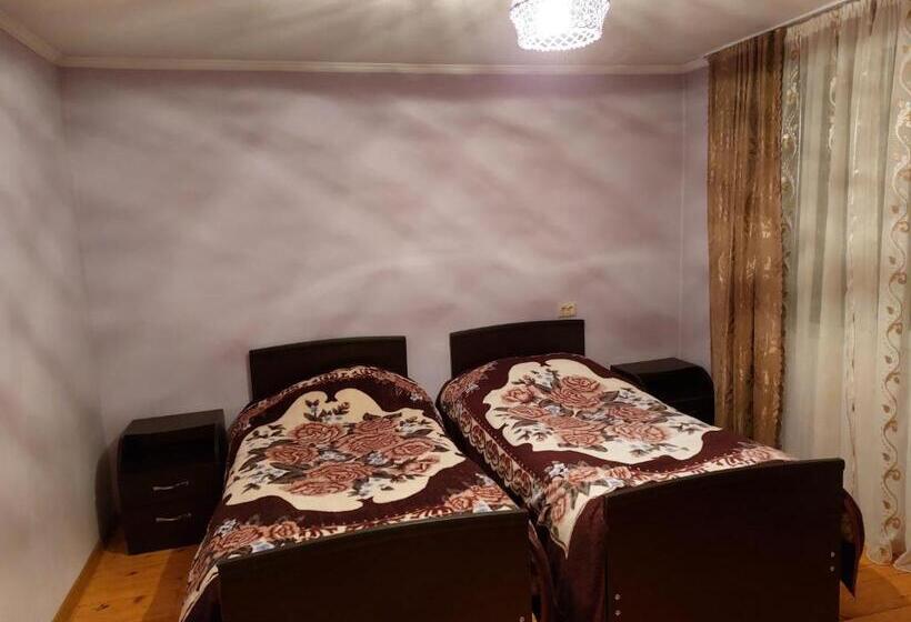 اتاق اکونومی, Bombora