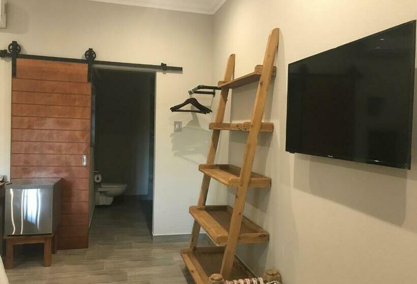 اتاق استاندارد, Lowveld Living Guesthouse