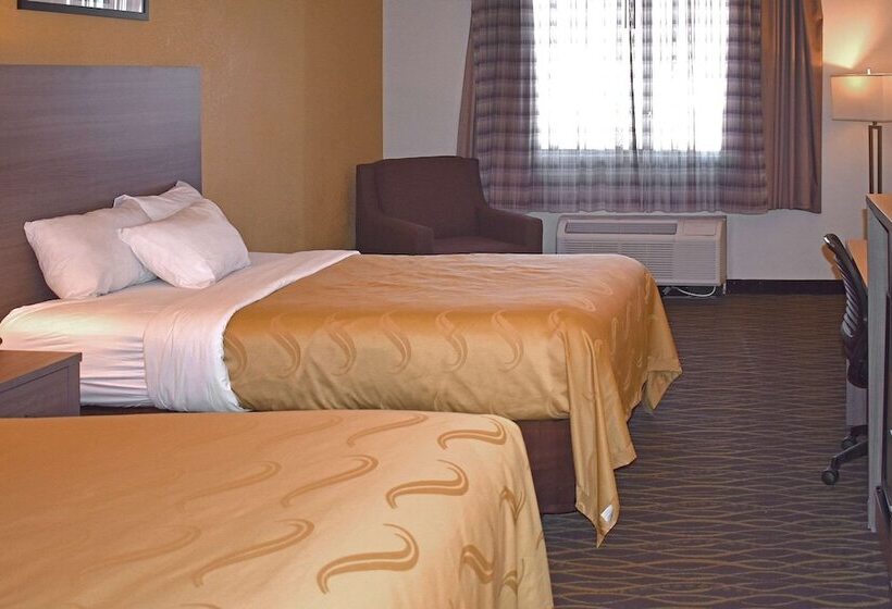 스탠다드 룸 더블 침대 2개, Quality Inn & Suites Kearneysville  Martinsburg