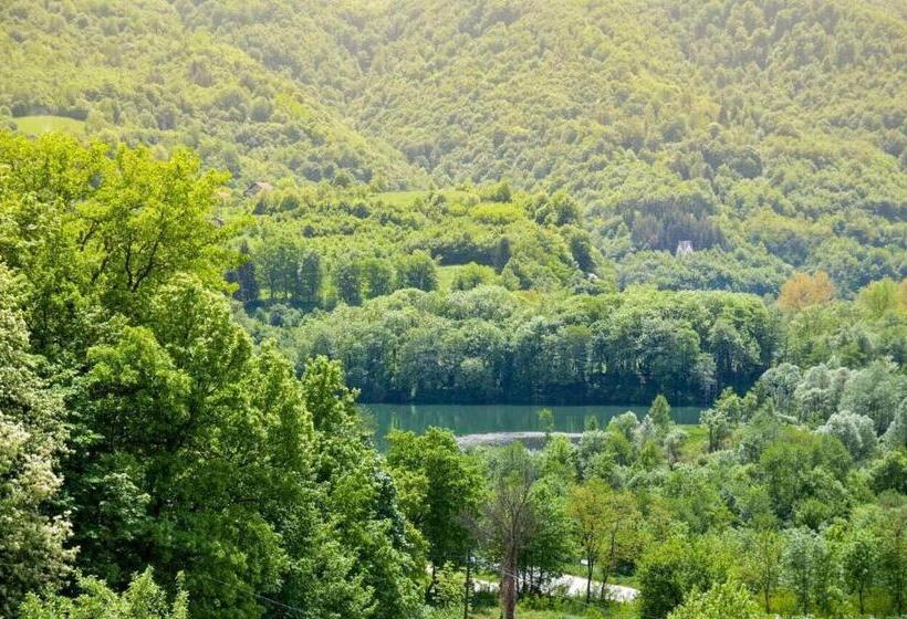 اتاق استاندارد با چشم‌انداز دریاچه, Guesthouse Marivo