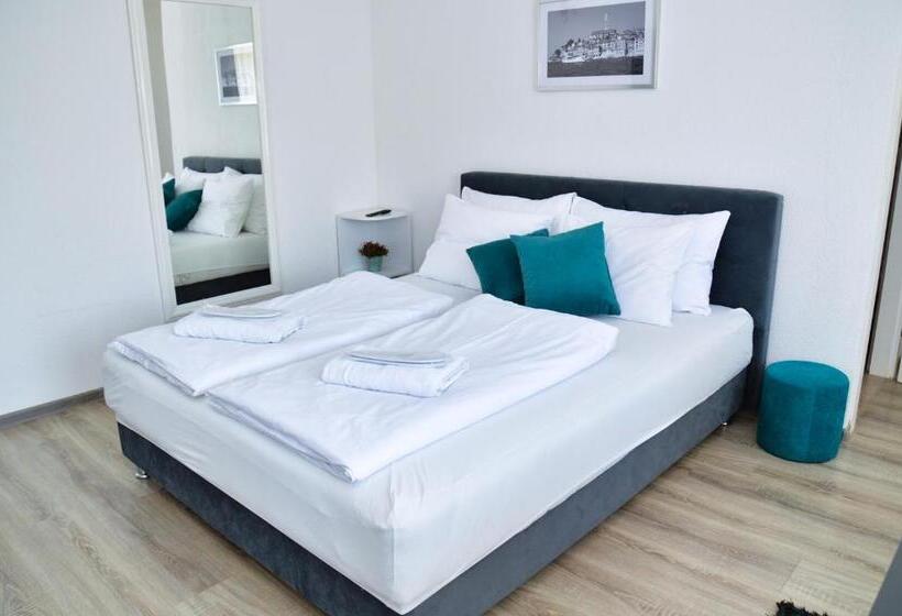 اتاق استاندارد با چشم‌انداز دریاچه, Guesthouse Marivo