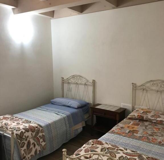 Standard room with outdoor bath, La Cantinetta