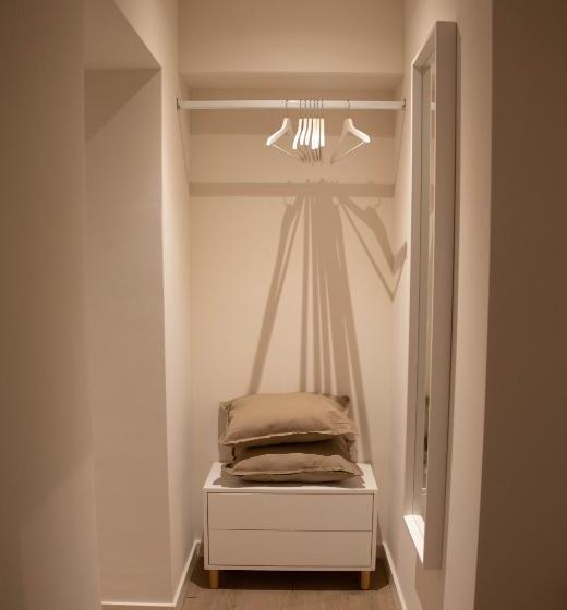 Студия Deluxe, Pret A Gouter Bistro Bar Bed