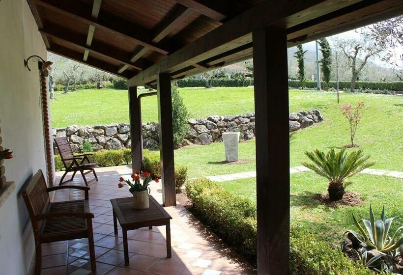 Семейный Номер, Agriturismo Il Castagneto