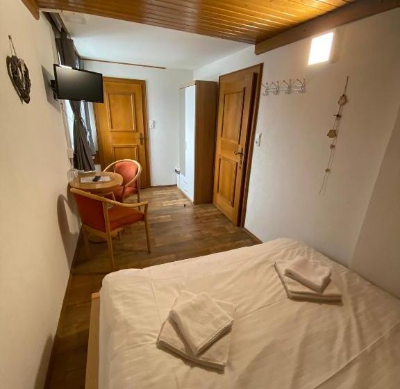 기본룸, Pension Tyrol