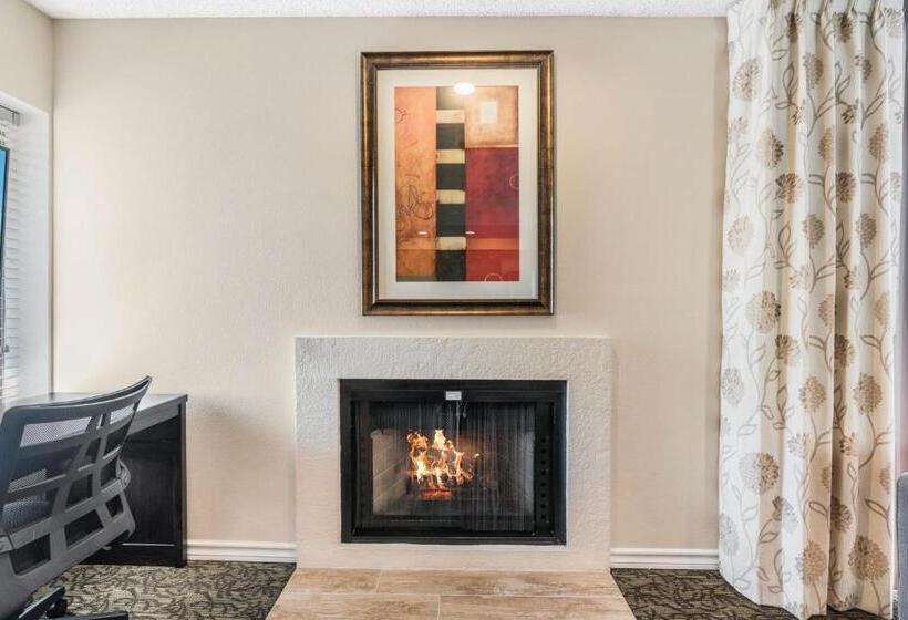Deluxe-studio, Chase Suite  El Paso