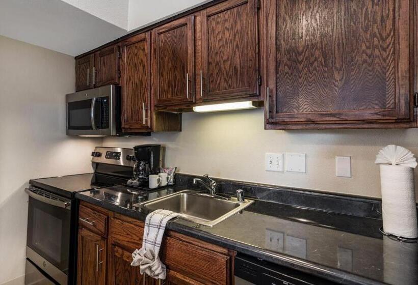 Deluxe-studio, Chase Suite  El Paso
