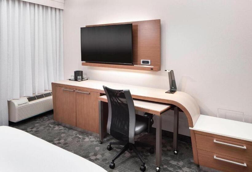 스탠다드 룸 킹사이즈 침대, Courtyard By Marriott Pensacola
