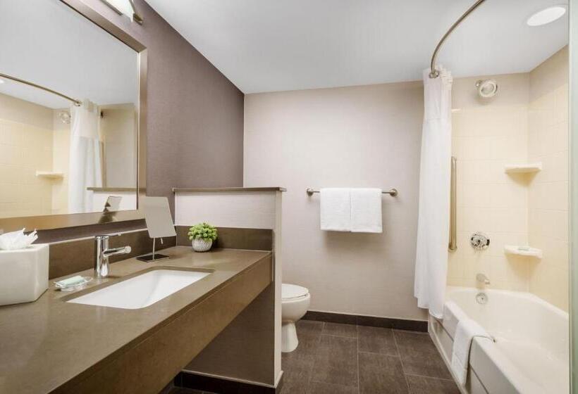 Стандартный Номер Кровать Кинг, Courtyard Manchesterboston Regional Airport