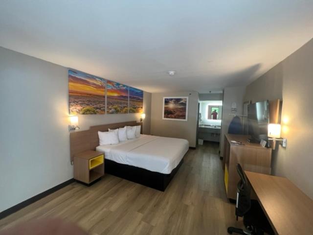 Люкс Кровать Кинг, Days Inn By Wyndham Covington