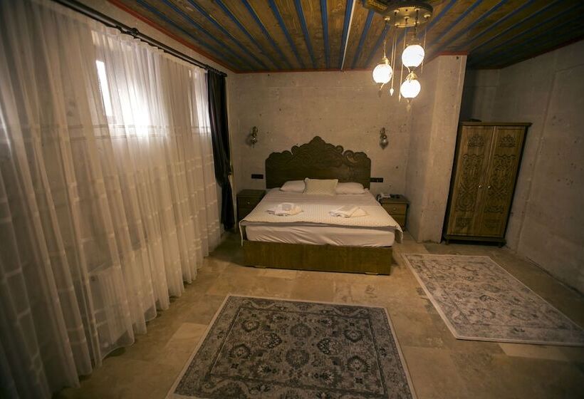 Standard Triple Room, Cappadocia Elite Stone House