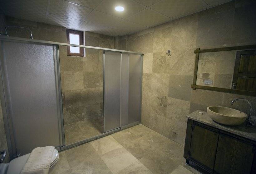 Standard Triple Room, Cappadocia Elite Stone House