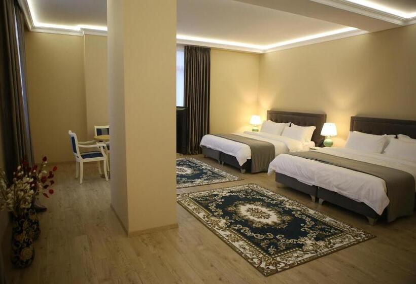 اتاق استاندارد چهار تخته, Colombo