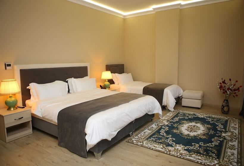 اتاق لوکس سه تخته, Colombo