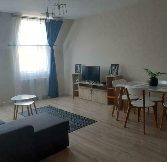 سوییت خانوادگی, Mandarin Premium Apartments