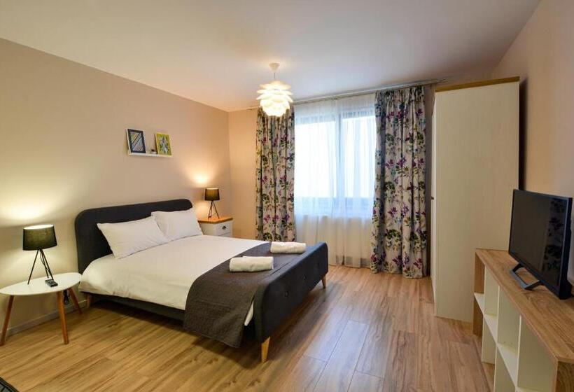 استودیوی لوکس, Mandarin Premium Apartments