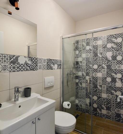 سوییت خانوادگی, Mandarin Premium Apartments