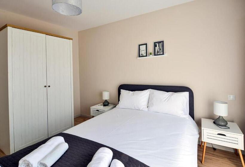 سوییت خانوادگی, Mandarin Premium Apartments