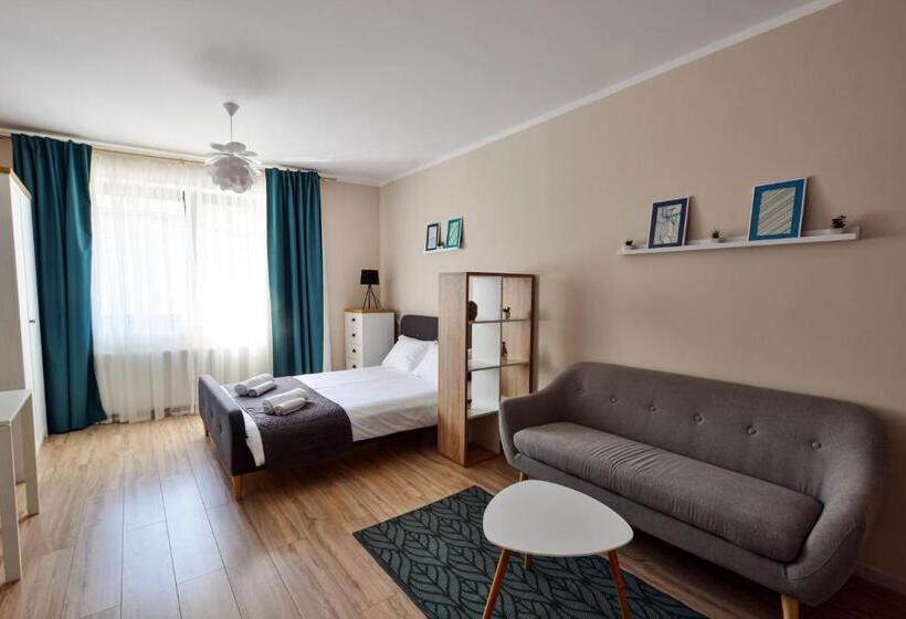 استودیوی استاندارد, Mandarin Premium Apartments