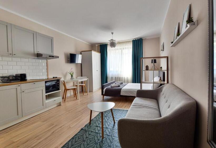 استودیوی استاندارد, Mandarin Premium Apartments