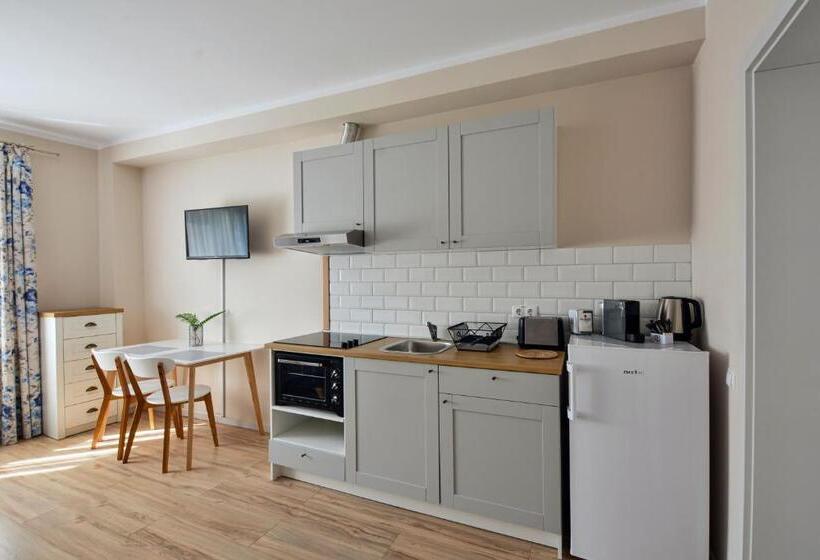 استودیوی استاندارد, Mandarin Premium Apartments
