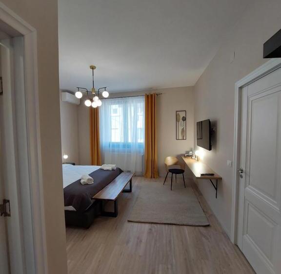 اتاق سوپریور با تخت بزرگ, Mandarin Premium Apartments
