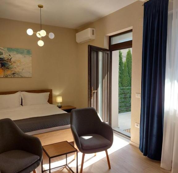 اتاق استاندارد با تراس, Mandarin Premium Apartments