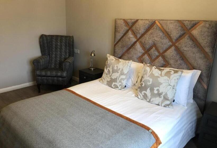 חדר סטנדרט עם מיטת קינג, Michelangelos   Rooms, Restaurant & Bar