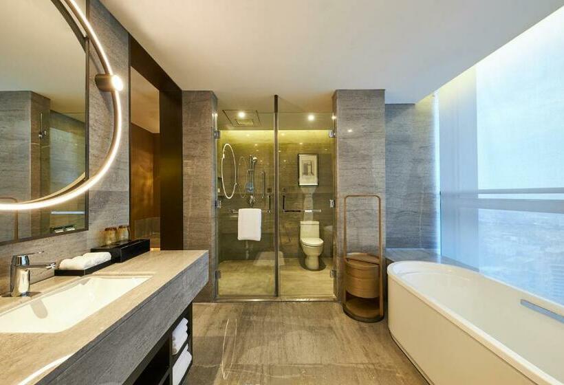 Club Room King Bed, The Westin Zhongshan Guzhen