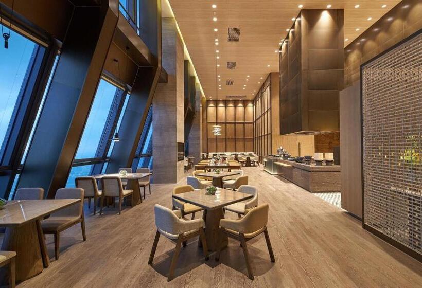 Club Room King Bed, The Westin Zhongshan Guzhen
