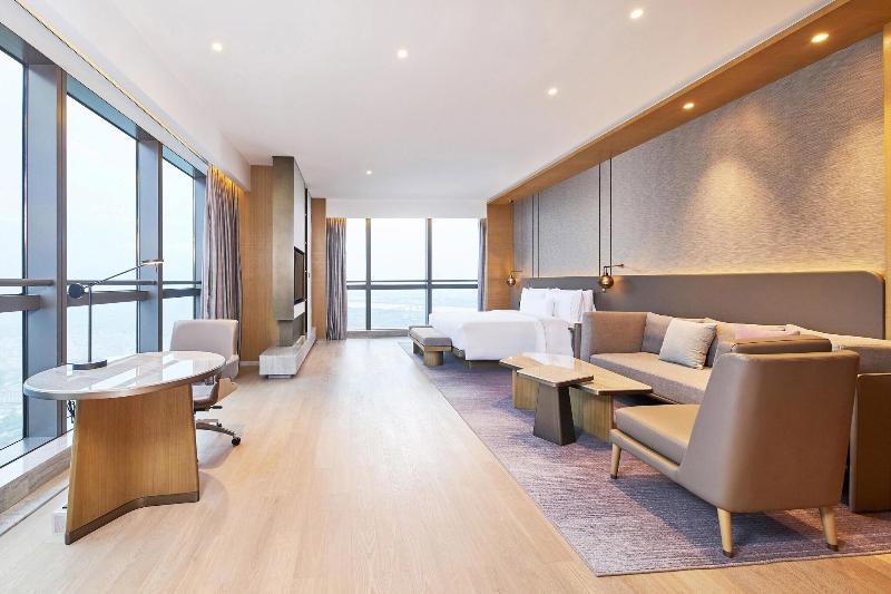 Club Room King Bed, The Westin Zhongshan Guzhen
