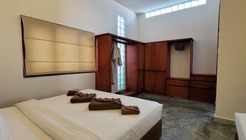 اتاق لوکس, Sarina Hotel & Villa