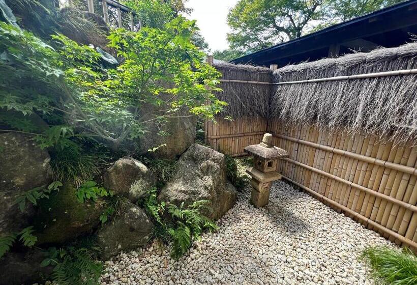 Семейный Номер, Onsen & Garden Asante Inn