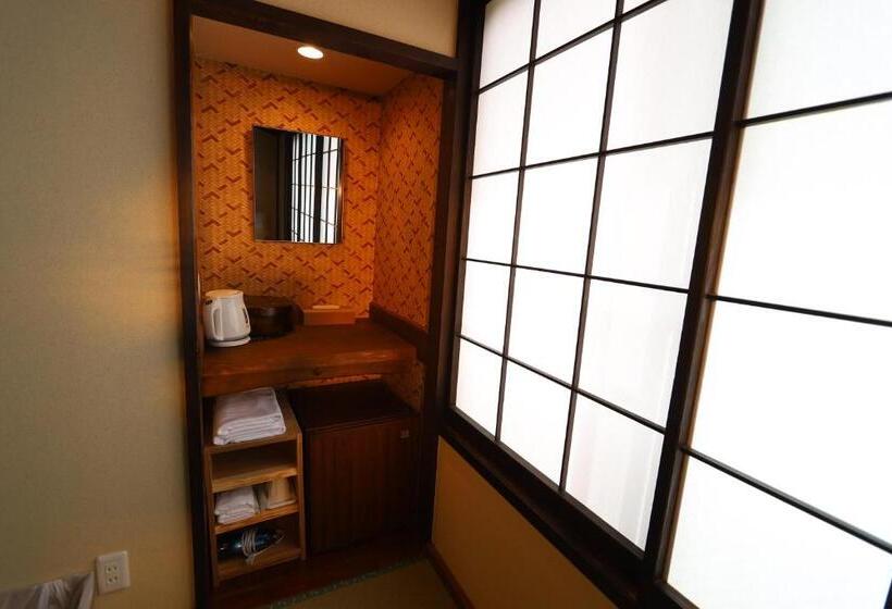 Четырехместный Номер Стандарт, Onsen & Garden Asante Inn