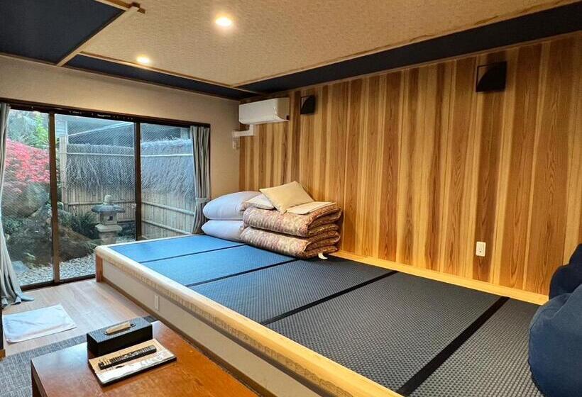 Семейный Номер, Onsen & Garden Asante Inn