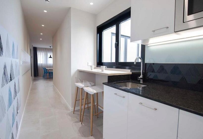 Апартаменты 2 Спальни, Apartamentos Divan