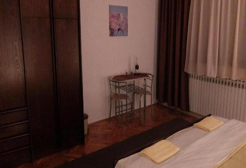 آپارتمان 1 خوابه با بالکن, Apartments & Rooms Rendulić