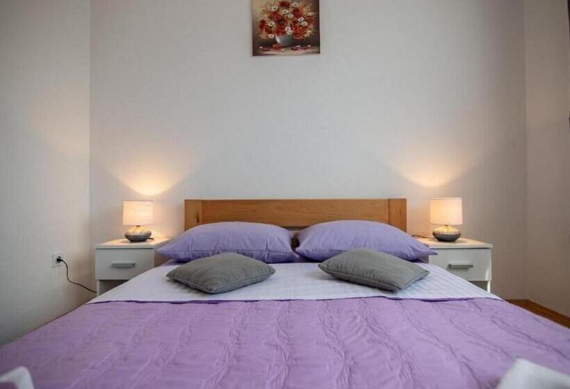 سوئیت 2 خوابه, Apartments & Rooms Rendulić