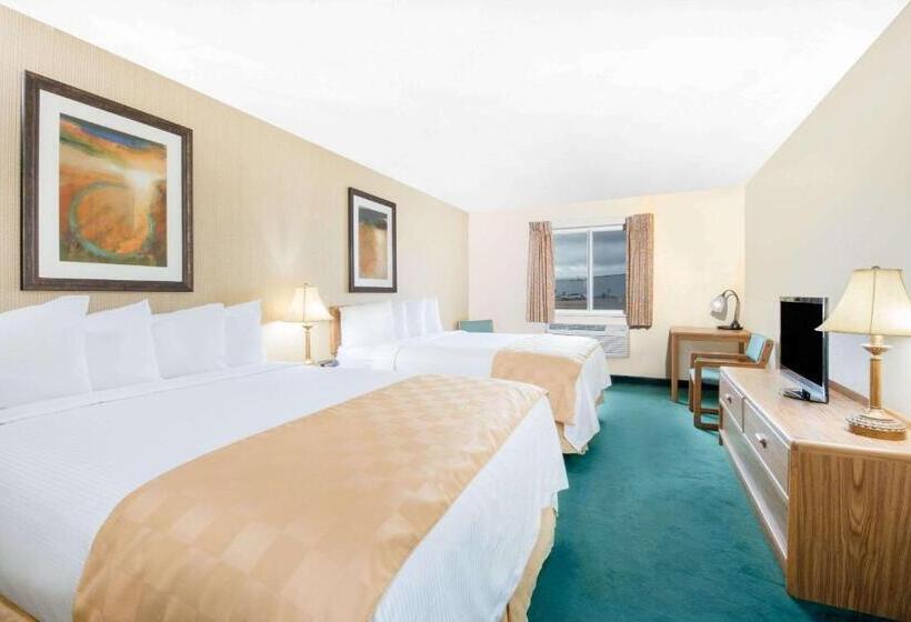 Номер Стандарт, Days Inn & Suites By Wyndham Fargo 19th Ave/airport Dome