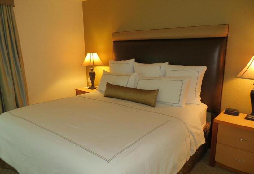 Люкс 2 Спальни, Desert Breezes Resort