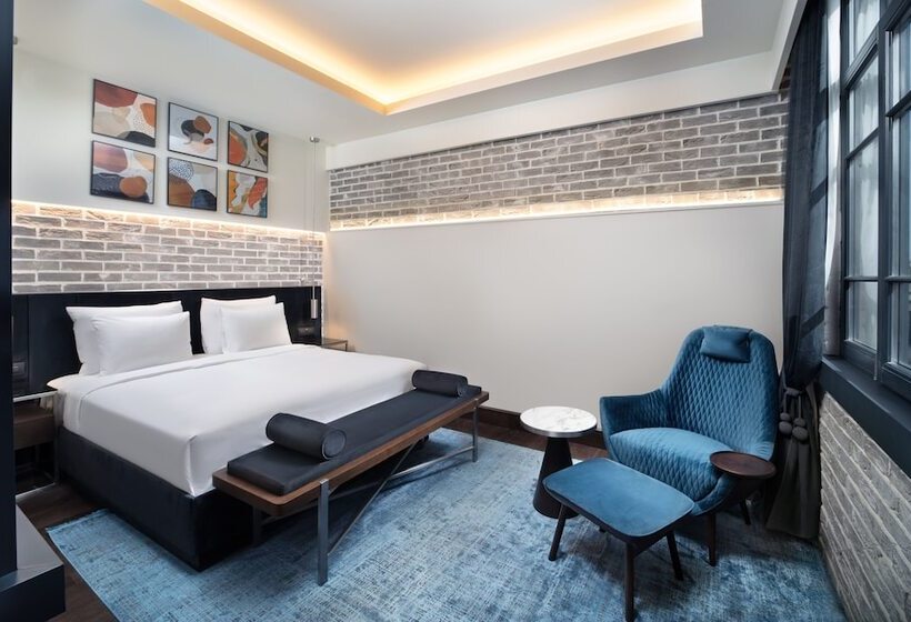 Deluxe Room, Decamondo Galata, A Tribute Portfolio