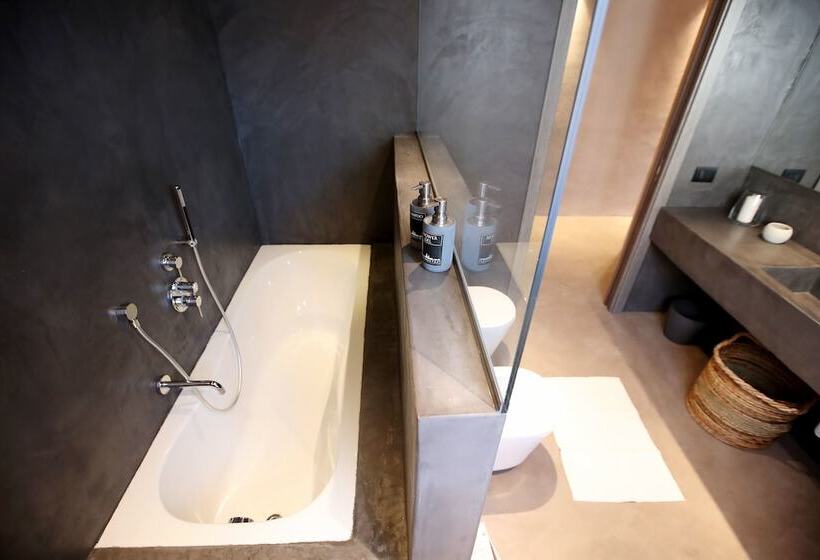 اتاق لوکس با بالکن, Casa Nostra Boutique Hotel & Spa