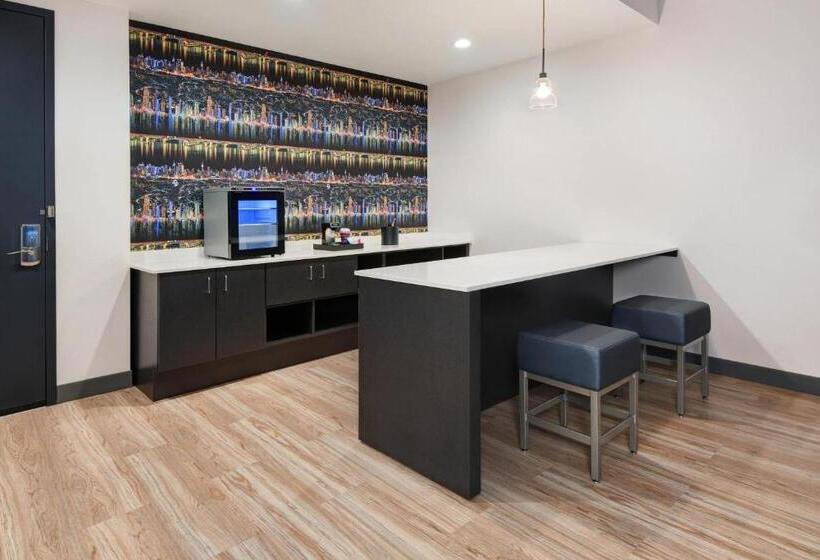 Люкс Кровать Кинг, Aloft Cincinnati West Chester