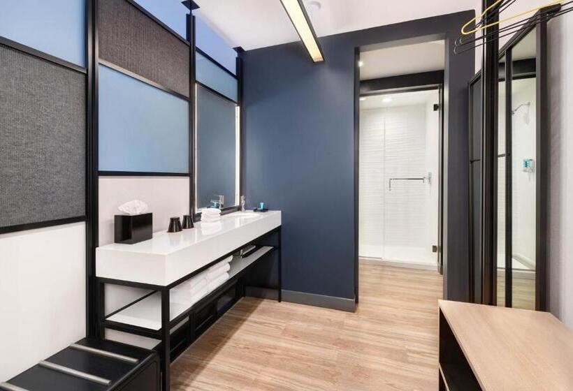 Люкс Кровать Кинг, Aloft Cincinnati West Chester