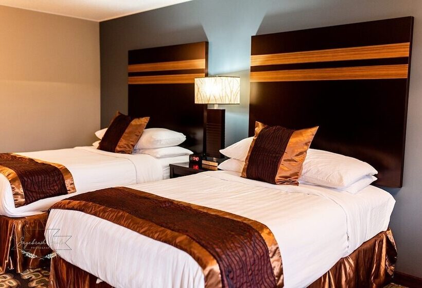 带2个双人床的标准工作室, Gateway Inn And Suites