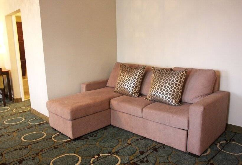 家庭套房, Gateway Inn And Suites